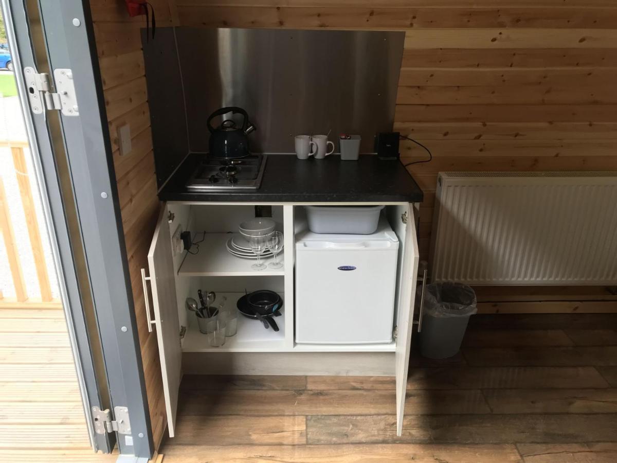 Forest Pod 4 Pet Friendly Villa Neath Exterior photo
